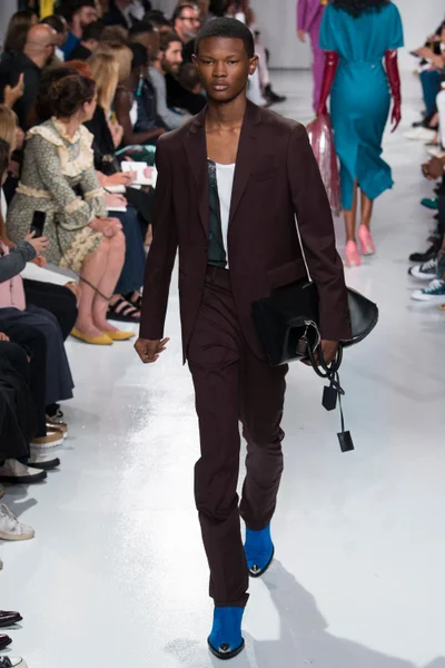 Look 66